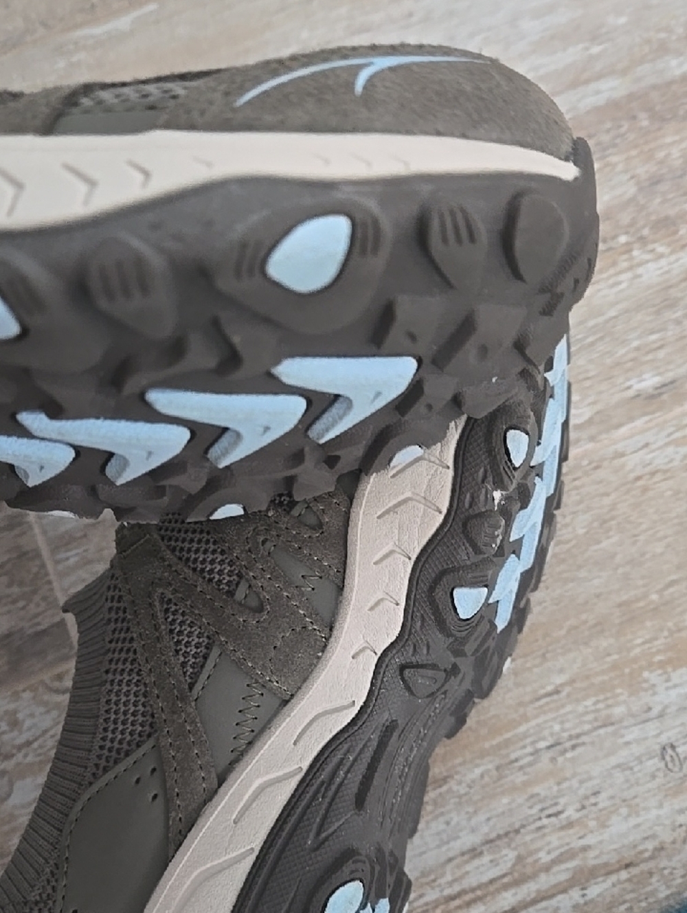 Skechers Womens Slip-o Hunter Green Hikers Sneakers with Light Blue Highlights - Picture 6 of 9